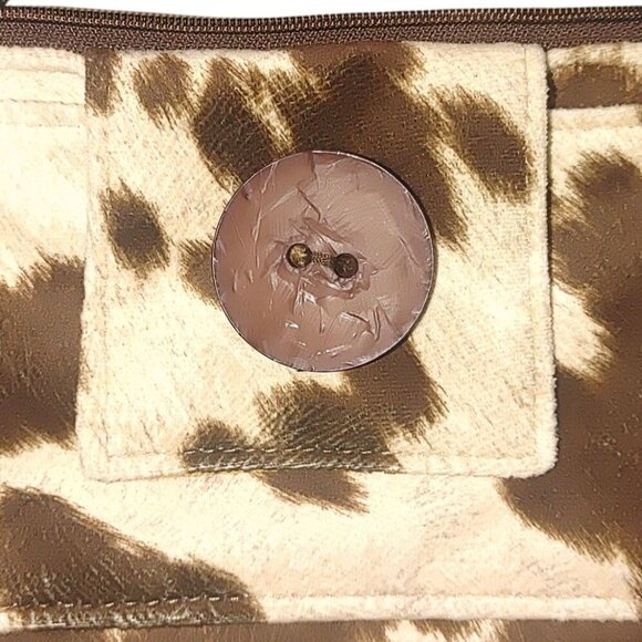 Silver Plum Cowhide Print Crossbody Purse Brown Beige Button Accent Zip Closure - Picture 4 of 12